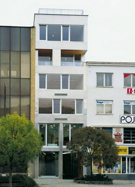 Polyfunkční dům na náměstí Míru ve Zlíně